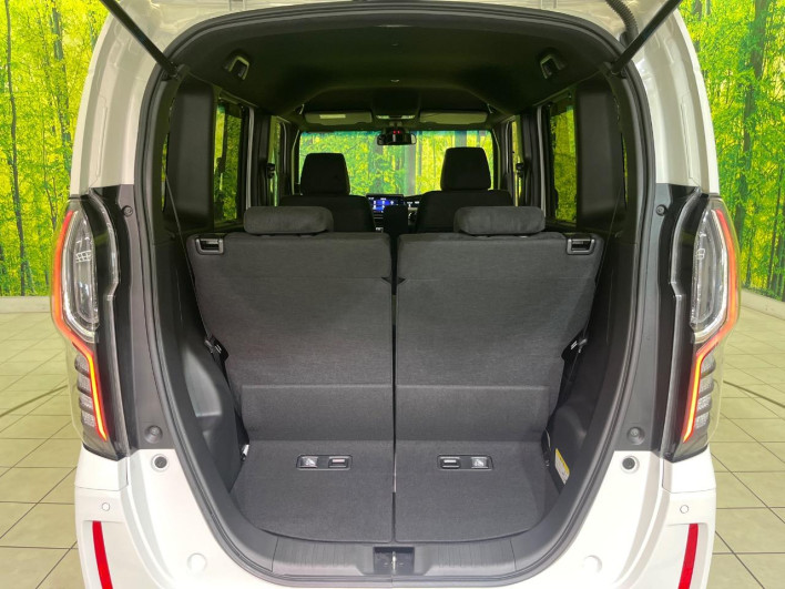 2022 Honda N-BOX CUSTOM 6BA-JF3 (UW-6a1e494454830)[28]