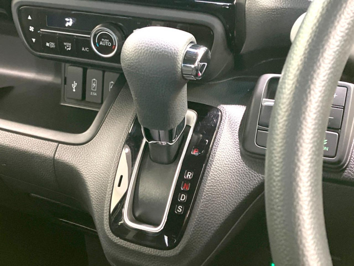 2023 Honda N-BOX CUSTOM 6BA-JF3 (UW-6a1e494610708)[27]