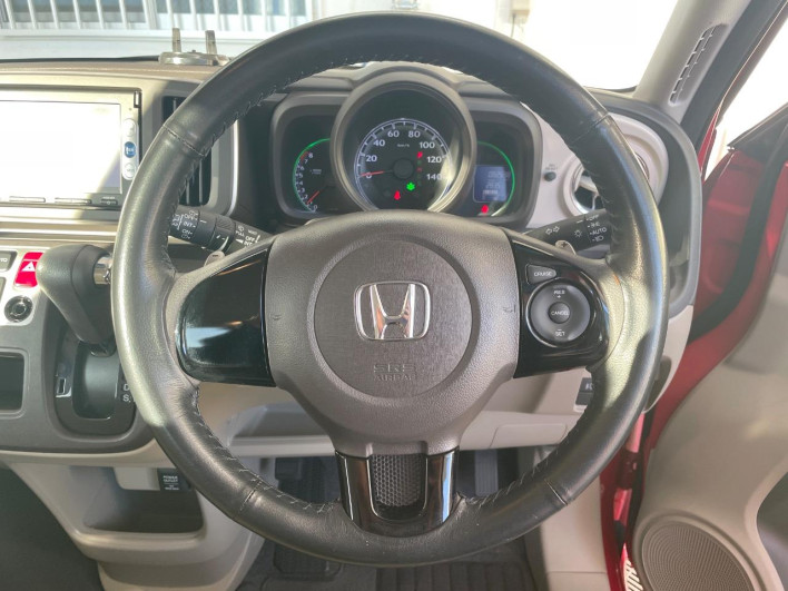 2014 Honda N-ONE DBA-JG1 (UW-6a1e4951b5631)[14]