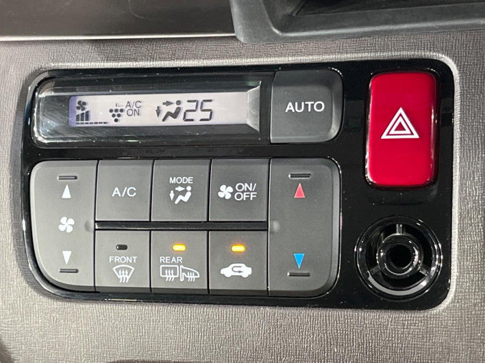 2018 Honda N-ONE DBA-JG2 (UW-6a1e495223537)[21]