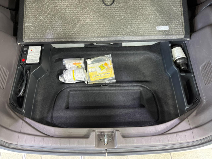 2018 Honda N-ONE DBA-JG2 (UW-6a1e495223537)[8]