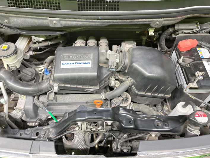 2018 Honda N-WGN Custom DBA-JH1 (UW-6a1e4955b297d)[19]