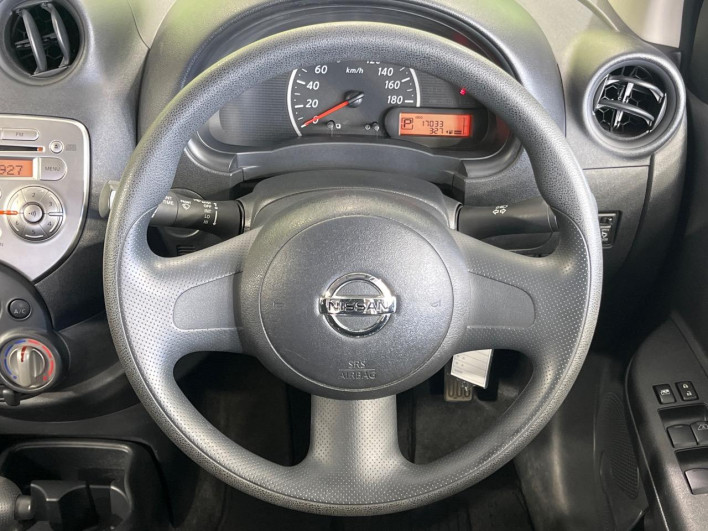 2012 Nissan March DBA-K13 (UW-6a1e495a4abed)[27]