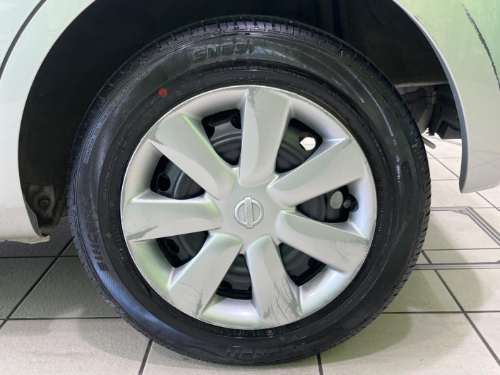2012 Nissan March DBA-K13 (UW-6a1e495a4abed)[10]