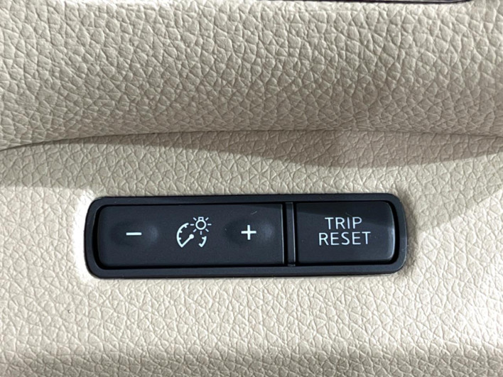 2019 Nissan Teana DBA-L33 (UW-6a1e496b47926)[24]