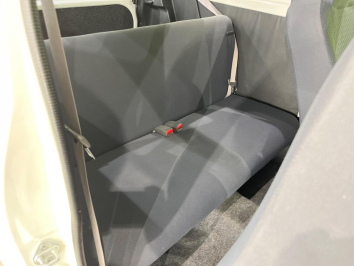 2015 Daihatsu Mira HBD-L285V (UW-6a1e496b4908a)[16]
