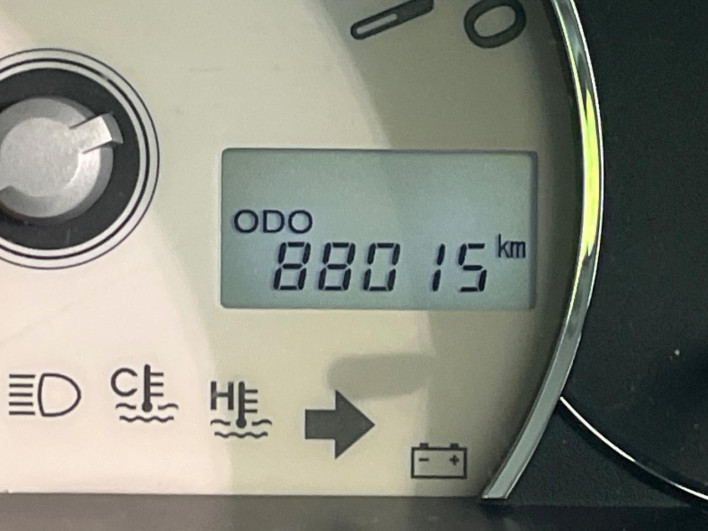 2013 Daihatsu Mira Cocoa DBA-L675S (UW-6a1e496cd51b8)[2]