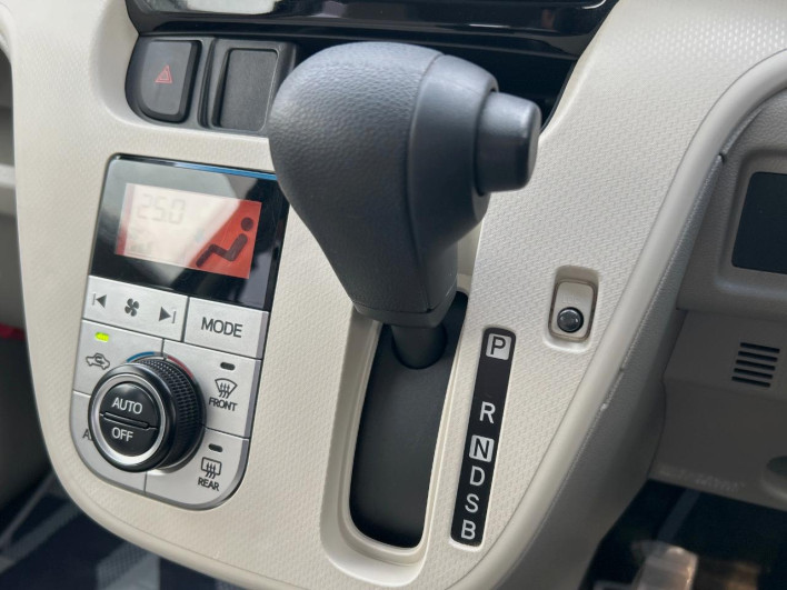 2017 Daihatsu Move DBA-LA150S (UW-6a1e497048b1b)[10]