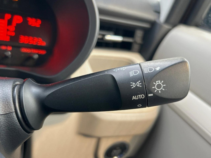 2017 Daihatsu Move DBA-LA150S (UW-6a1e497048b1b)[13]