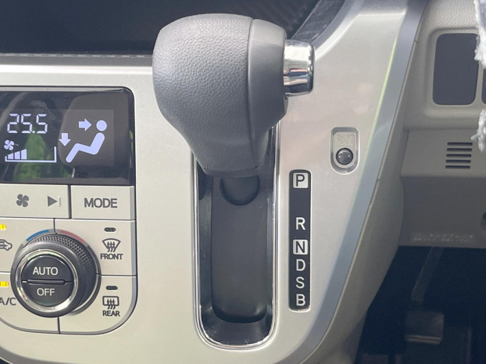 2016 Daihatsu Cast DBA-LA250S (UW-6a1e4972e84d1)[19]