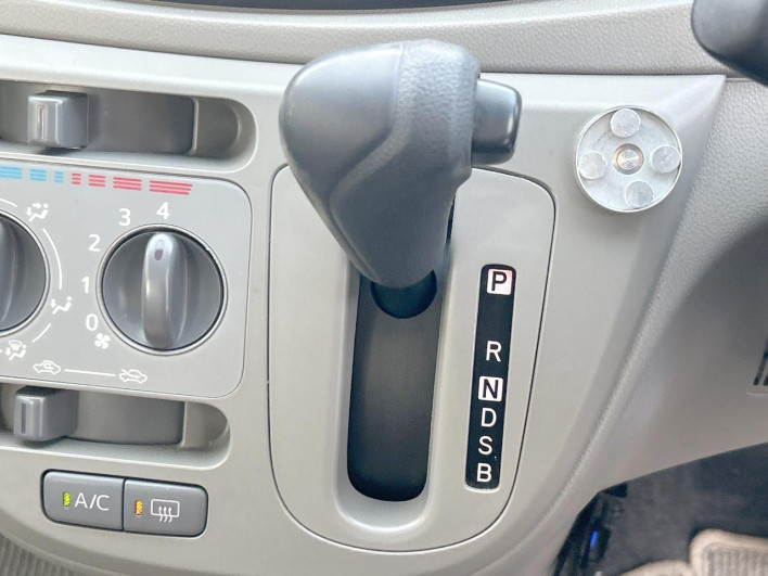 2013 Daihatsu Mirai Ease DBA-LA300S (UW-6a1e497587fc5)[13]