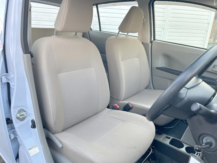 2013 Daihatsu Mirai Ease DBA-LA300S (UW-6a1e497587fc5)[24]