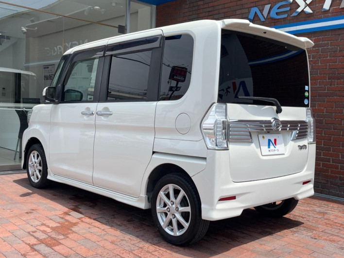 2016 Daihatsu Tanto DBA-LA600S (UW-6a1e497e18b3f)[10]