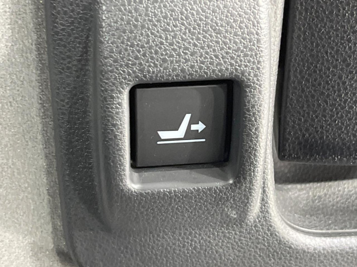 2019 Daihatsu Tanto 6BA-LA650S (UW-6a1e4980a80ba)[24]