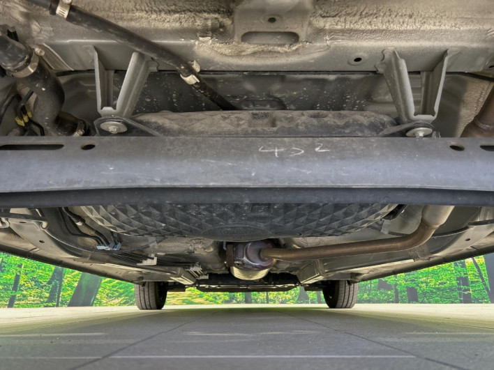2019 Daihatsu Tanto 5BA-LA650S (UW-6a1e49862bcfe)[16]