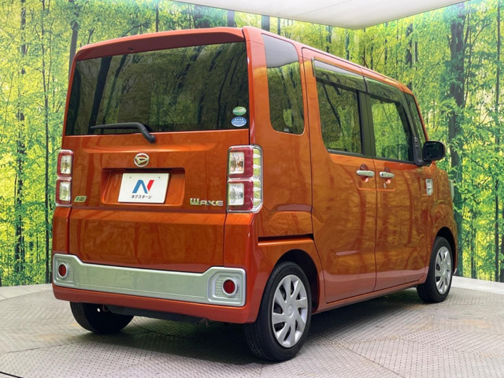 2014 Daihatsu Wake DBA-LA700S (UW-6a1e49874b713)[11]