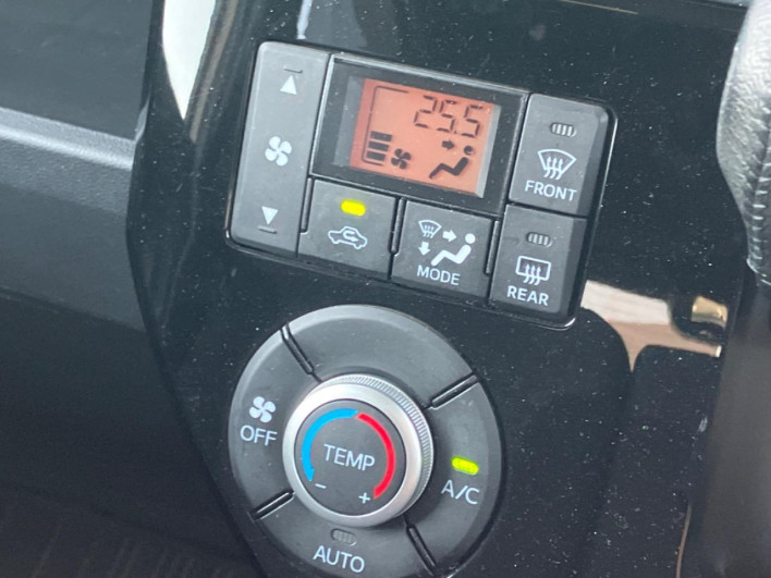2016 Daihatsu Wake DBA-LA700S (UW-6a1e4987a95ba)[21]