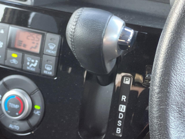 2016 Daihatsu Wake DBA-LA700S (UW-6a1e4987a95ba)[22]