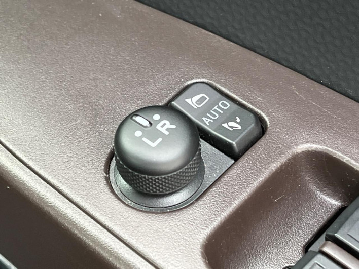 2018 Toyota TANK DBA-M900A (UW-6a1e499b08684)[22]