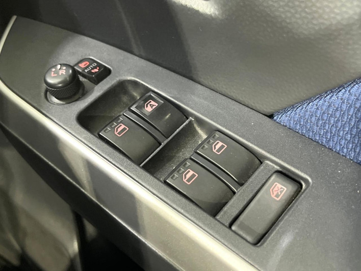 2018 Daihatsu Toll DBA-M900S (UW-6a1e49a3dba02)[29]