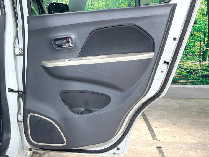 2014 Suzuki Wagon R Stingray DAA-MH44S (UW-6a1e49b204296)[16]