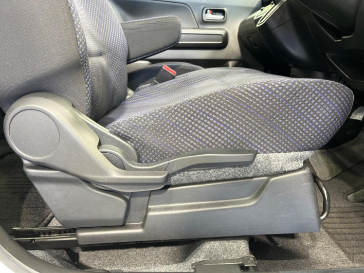2017 Mazda Flair DAA-MJ55S (UW-6a1e49b438338)[29]