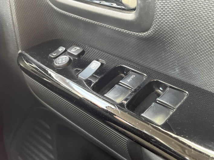 2018 Suzuki Spacia Custom DAA-MK53S (UW-6a1e49bc8fbe8)[26]