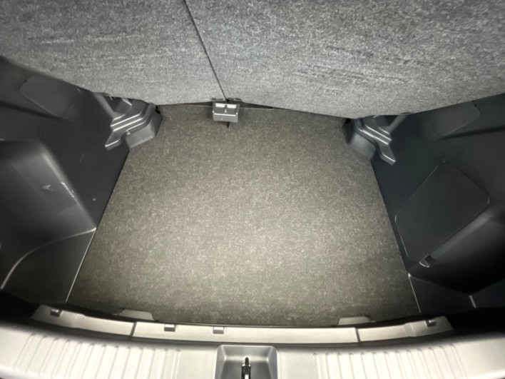 2020 Toyota Yaris Cross 6AA-MXPJ10 (UW-6a1e49e5def16)[29]