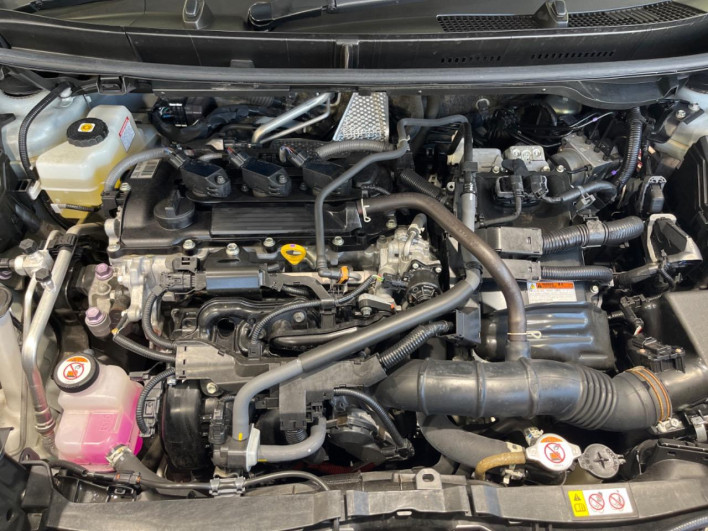 2022 Toyota Yaris Cross 6AA-MXPJ10 (UW-6a1e49e89d731)[4]