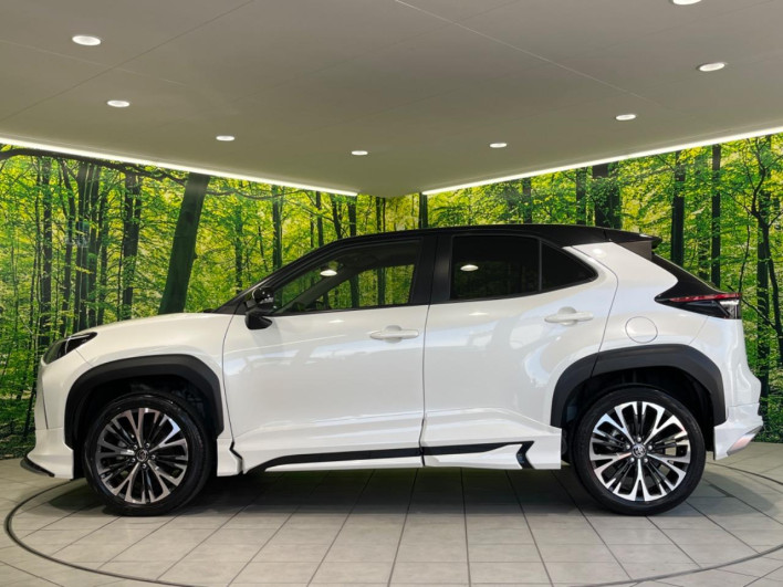 2022 Toyota Yaris Cross 6AA-MXPJ10 (UW-6a1e49e89d731)[13]