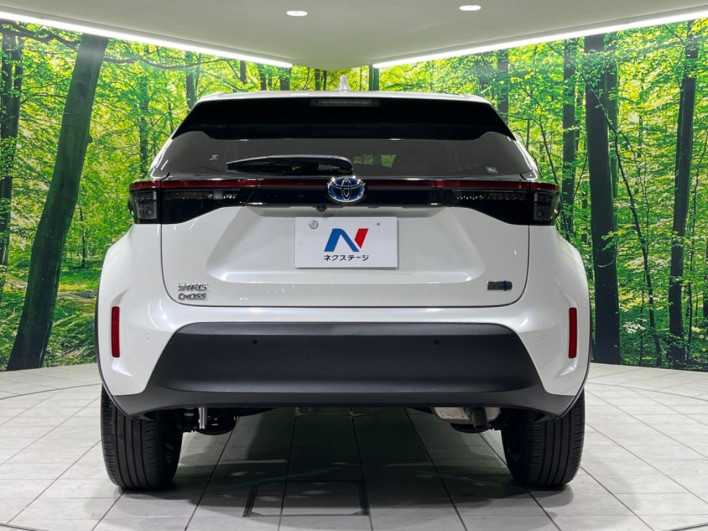 2022 Toyota Yaris Cross 6AA-MXPJ10 (UW-6a1e49e8c4d48)[12]