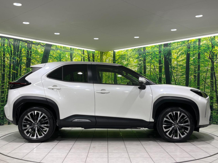 2022 Toyota Yaris Cross 6AA-MXPJ10 (UW-6a1e49e8c4d48)[10]