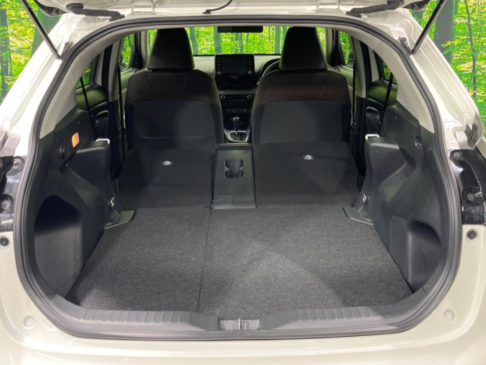 2022 Toyota Yaris Cross 6AA-MXPJ10 (UW-6a1e49e8c4d48)[18]