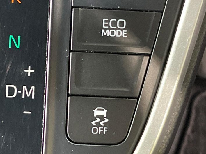 2022 Toyota Voxy 6BA-MZRA90W (UW-6a1e4a0305cf5)[28]