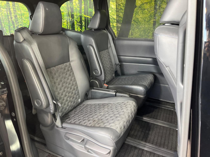2022 Toyota Voxy 6BA-MZRA90W (UW-6a1e4a0305cf5)[16]
