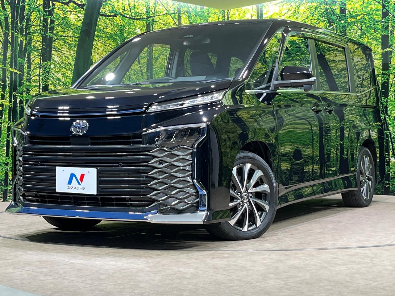 2022 Toyota Voxy 6BA-MZRA90W