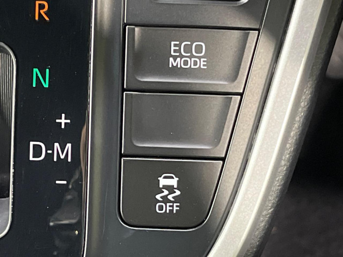 2022 Toyota Voxy 6BA-MZRA90W (UW-6a1e4a030ad4a)[29]