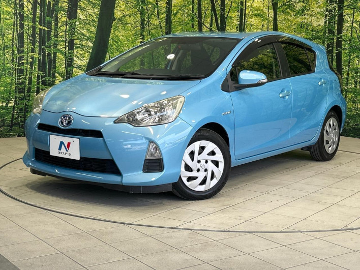 2011 Toyota Aqua DAA-NHP10 (UW-6a1e4a0a0f3ed)[0]