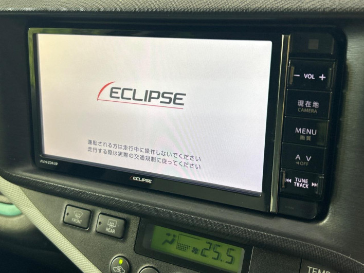 2011 Toyota Aqua DAA-NHP10 (UW-6a1e4a0a0f3ed)[7]