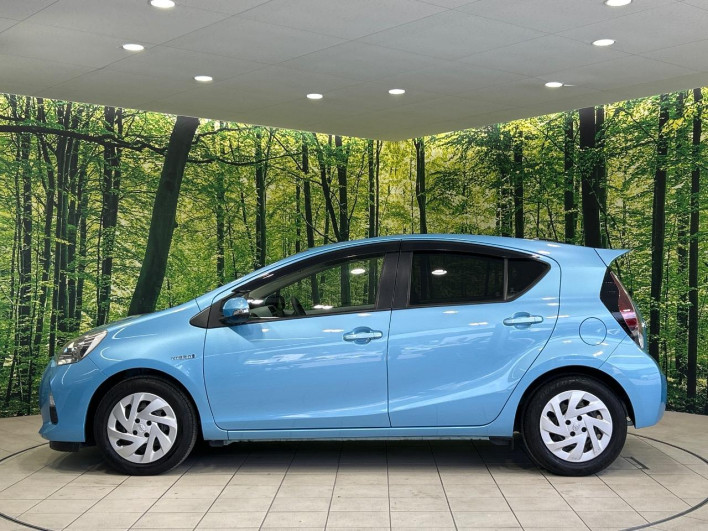 2011 Toyota Aqua DAA-NHP10 (UW-6a1e4a0a0f3ed)[27]
