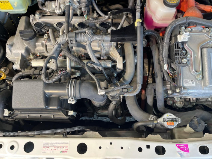 2015 Toyota Aqua DAA-NHP10 (UW-6a1e4a0b9787e)[4]