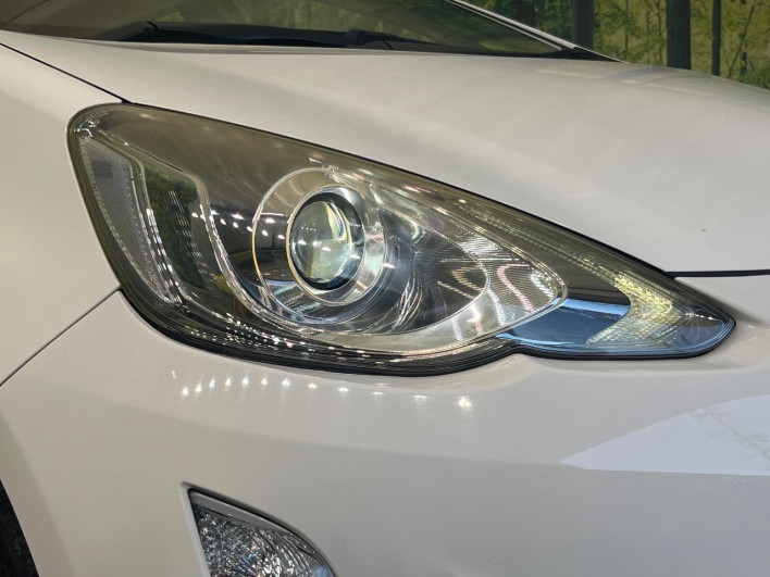 2015 Toyota Aqua DAA-NHP10 (UW-6a1e4a0b9787e)[25]