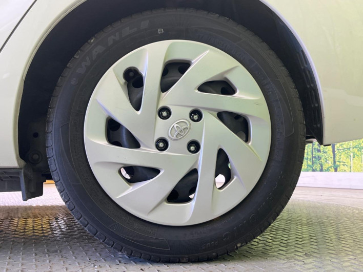 2015 Toyota Aqua DAA-NHP10 (UW-6a1e4a0b9787e)[20]