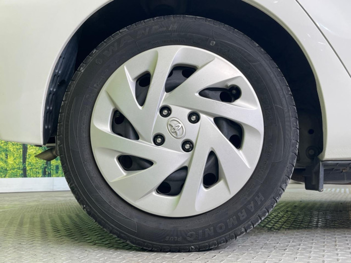 2015 Toyota Aqua DAA-NHP10 (UW-6a1e4a0b9787e)[16]