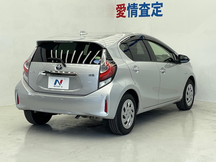 2018 Toyota Aqua DAA-NHP10 (UW-6a1e4a0d43749)[20]
