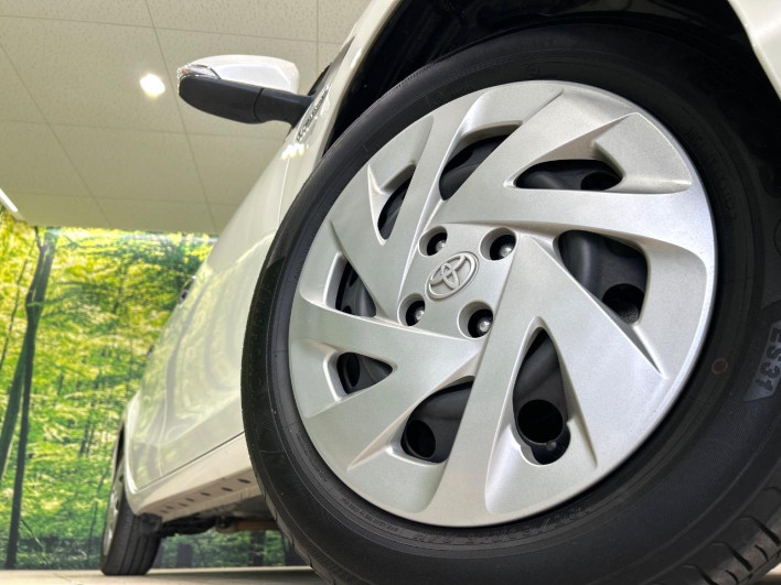 2018 Toyota Aqua DAA-NHP10 (UW-6a1e4a0d4ac49)[15]