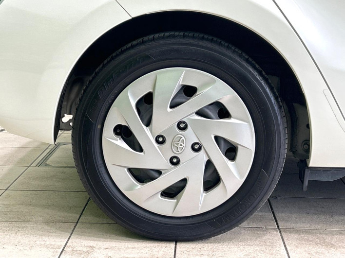 2018 Toyota Aqua DAA-NHP10 (UW-6a1e4a0d4ac49)[20]