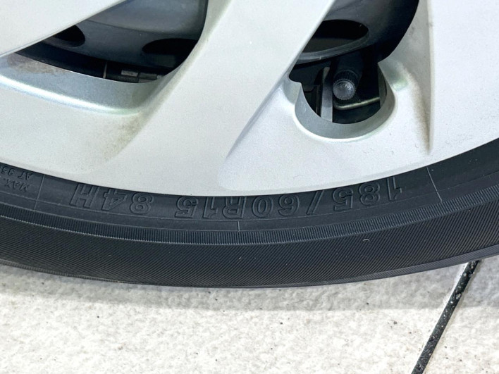 2018 Toyota Aqua DAA-NHP10 (UW-6a1e4a0d4ac49)[16]