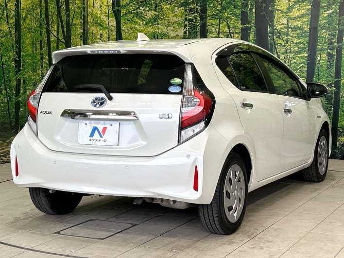 2018 Toyota Aqua DAA-NHP10 (UW-6a1e4a0d4ac49)[8]