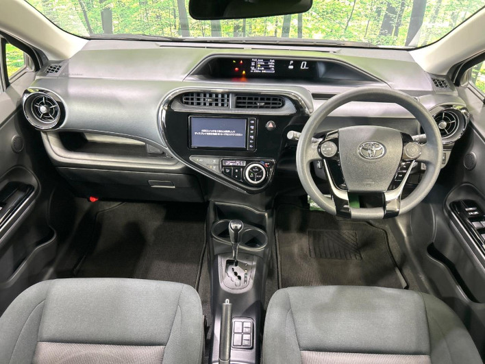 2018 Toyota Aqua DAA-NHP10 (UW-6a1e4a0d4ac49)[29]
